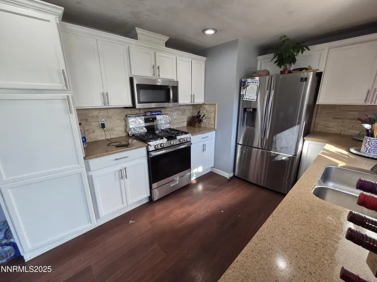 10001 Gabro, Reno, Nevada 89506, 4 Bedrooms Bedrooms, ,2 BathroomsBathrooms,Residential,Residential,Gabro,250059147