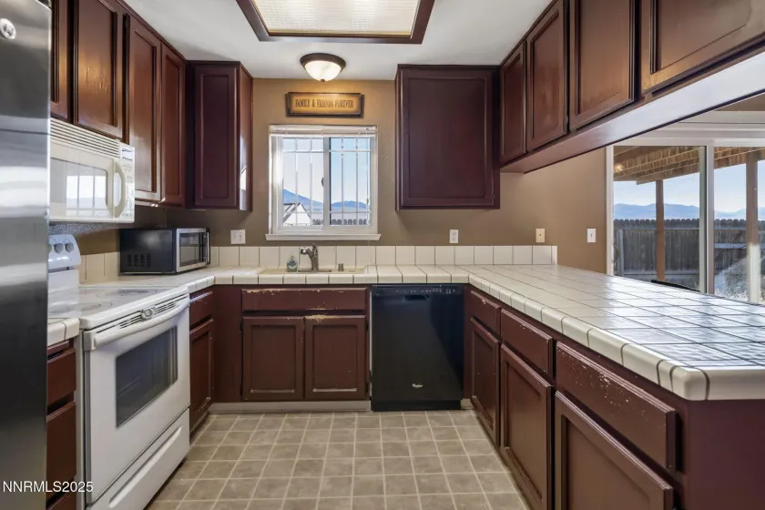 267 Woodlake, Dayton, Nevada 89403, 3 Bedrooms Bedrooms, ,2 BathroomsBathrooms,Residential,Residential,Woodlake,250058254