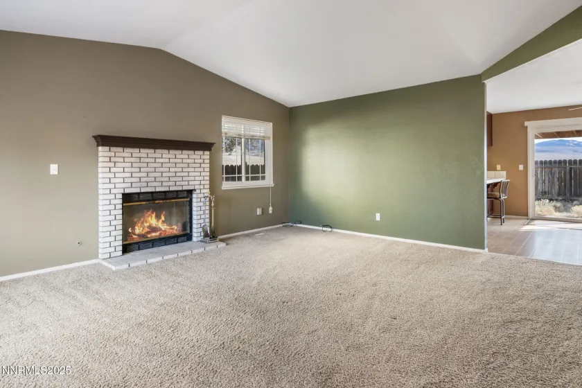 267 Woodlake, Dayton, Nevada 89403, 3 Bedrooms Bedrooms, ,2 BathroomsBathrooms,Residential,Residential,Woodlake,250058254