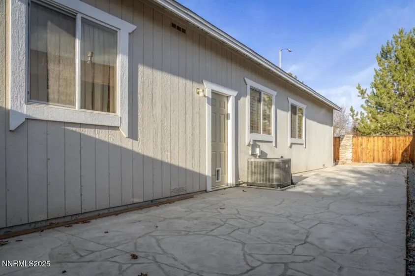 7834 Tiburon, Sparks, Nevada 89436, 3 Bedrooms Bedrooms, ,2 BathroomsBathrooms,Residential,Residential,Tiburon,250059150