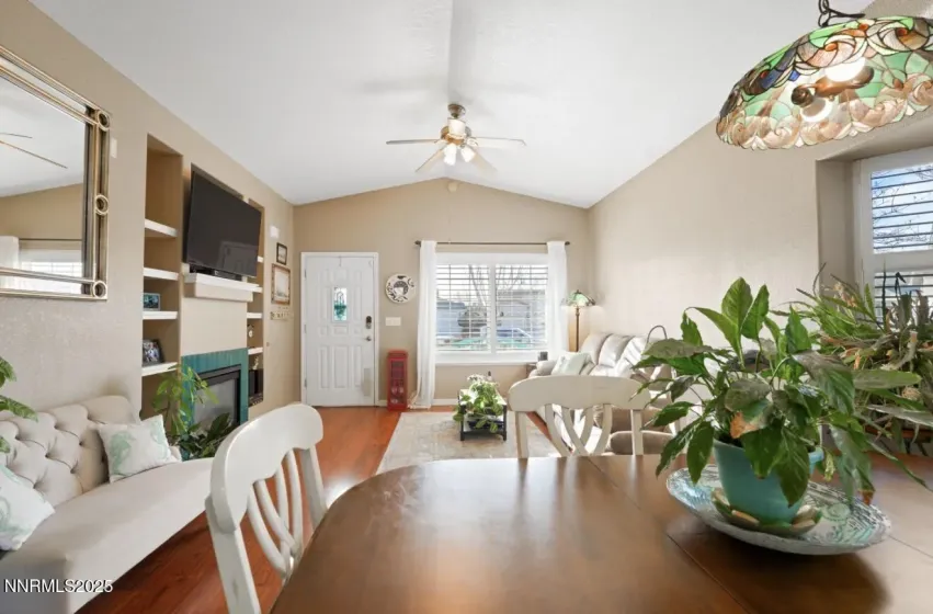 7834 Tiburon, Sparks, Nevada 89436, 3 Bedrooms Bedrooms, ,2 BathroomsBathrooms,Residential,Residential,Tiburon,250059150