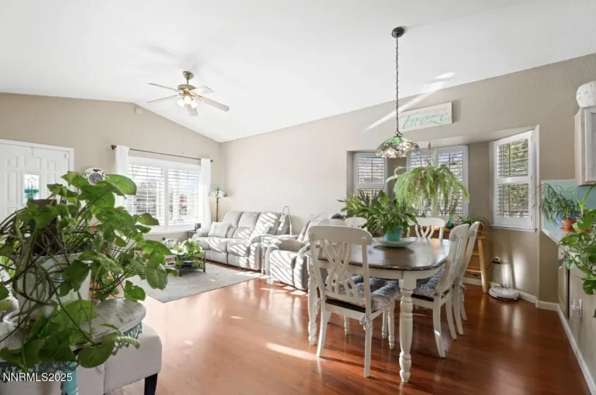 7834 Tiburon, Sparks, Nevada 89436, 3 Bedrooms Bedrooms, ,2 BathroomsBathrooms,Residential,Residential,Tiburon,250059150