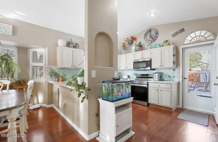 7834 Tiburon, Sparks, Nevada 89436, 3 Bedrooms Bedrooms, ,2 BathroomsBathrooms,Residential,Residential,Tiburon,250059150