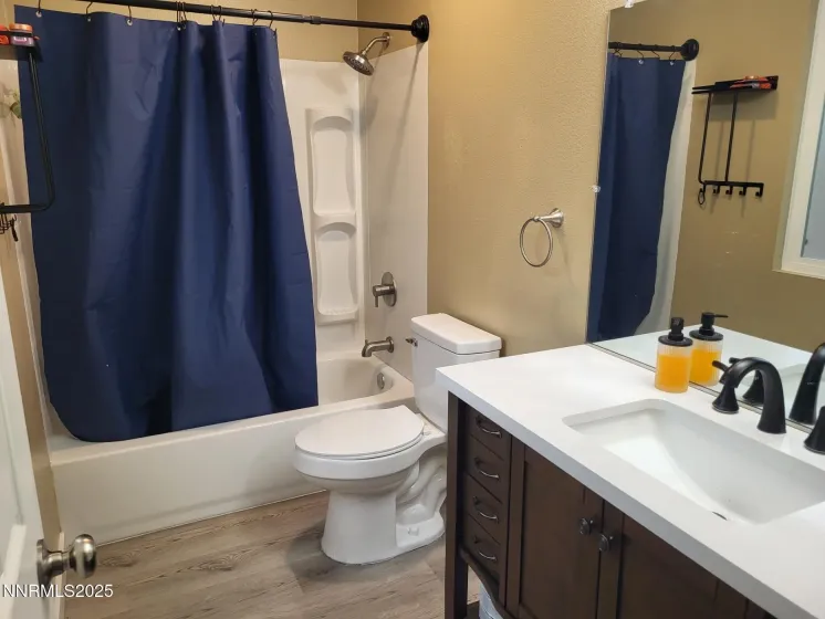 7871 Anchor Point, Reno, Nevada 89506, 4 Bedrooms Bedrooms, ,2 BathroomsBathrooms,Residential,Residential,Anchor Point,250059152