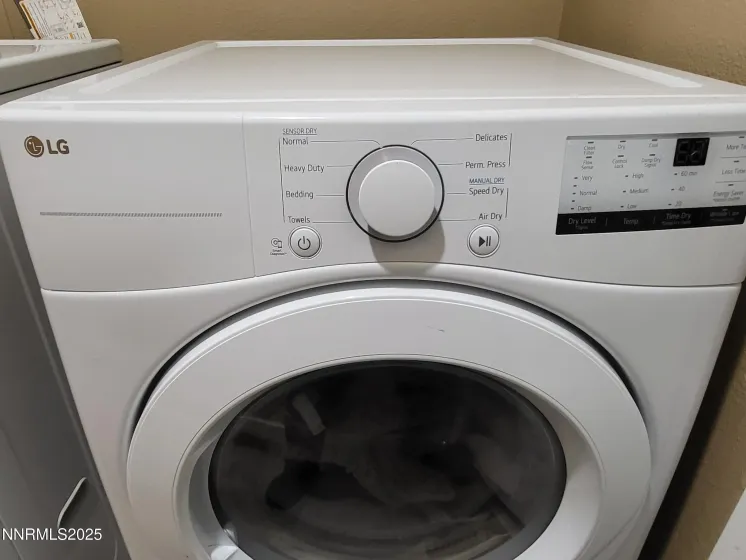 7871 Anchor Point, Reno, Nevada 89506, 4 Bedrooms Bedrooms, ,2 BathroomsBathrooms,Residential,Residential,Anchor Point,250059152