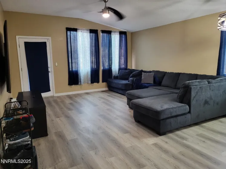 7871 Anchor Point, Reno, Nevada 89506, 4 Bedrooms Bedrooms, ,2 BathroomsBathrooms,Residential,Residential,Anchor Point,250059152