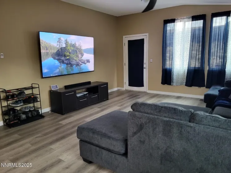 7871 Anchor Point, Reno, Nevada 89506, 4 Bedrooms Bedrooms, ,2 BathroomsBathrooms,Residential,Residential,Anchor Point,250059152