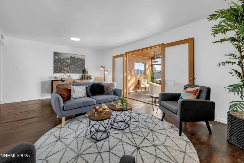 2080 Marlette, Reno, Nevada 89503, 3 Bedrooms Bedrooms, ,2 BathroomsBathrooms,Residential,Residential,Marlette,250058729