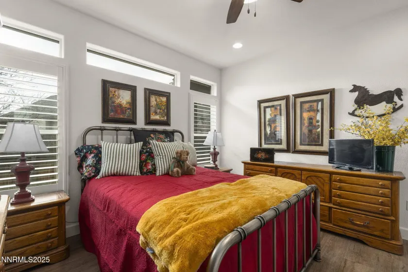 985 Floral Ridge, Sparks, Nevada 89436, 2 Bedrooms Bedrooms, ,2 BathroomsBathrooms,Residential,Residential,Floral Ridge,250059155