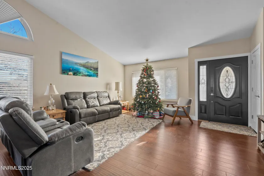 2235 Snowmass, Reno, Nevada 89511, 4 Bedrooms Bedrooms, ,4 BathroomsBathrooms,Residential,Residential,Snowmass,250059154