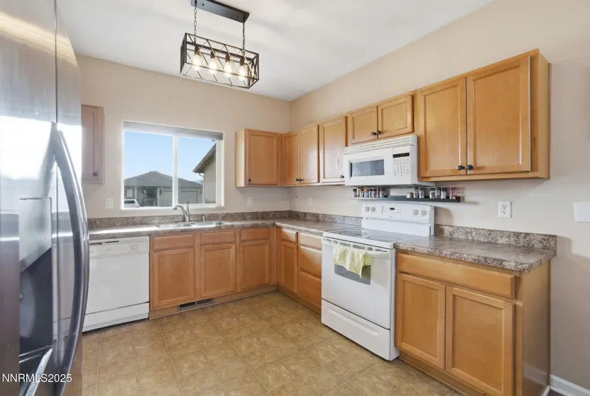 365 Orrcrest, Reno, Nevada 89506, 3 Bedrooms Bedrooms, ,2 BathroomsBathrooms,Residential,Residential,Orrcrest,250059156