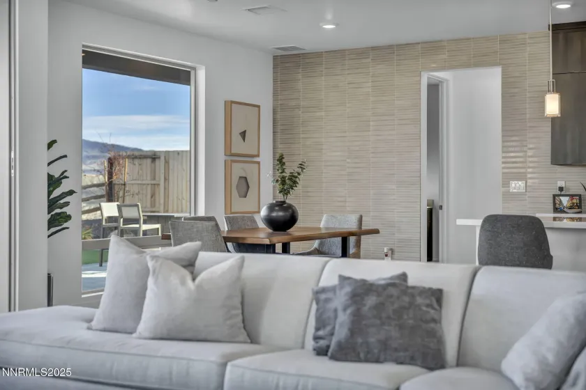 5448 Fossilstone, Sparks, Nevada 89436, 4 Bedrooms Bedrooms, ,3 BathroomsBathrooms,Residential,Residential,Fossilstone,250059157