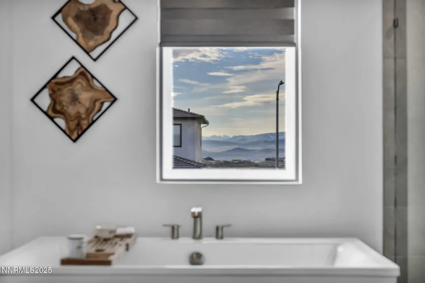 5448 Fossilstone, Sparks, Nevada 89436, 4 Bedrooms Bedrooms, ,3 BathroomsBathrooms,Residential,Residential,Fossilstone,250059157