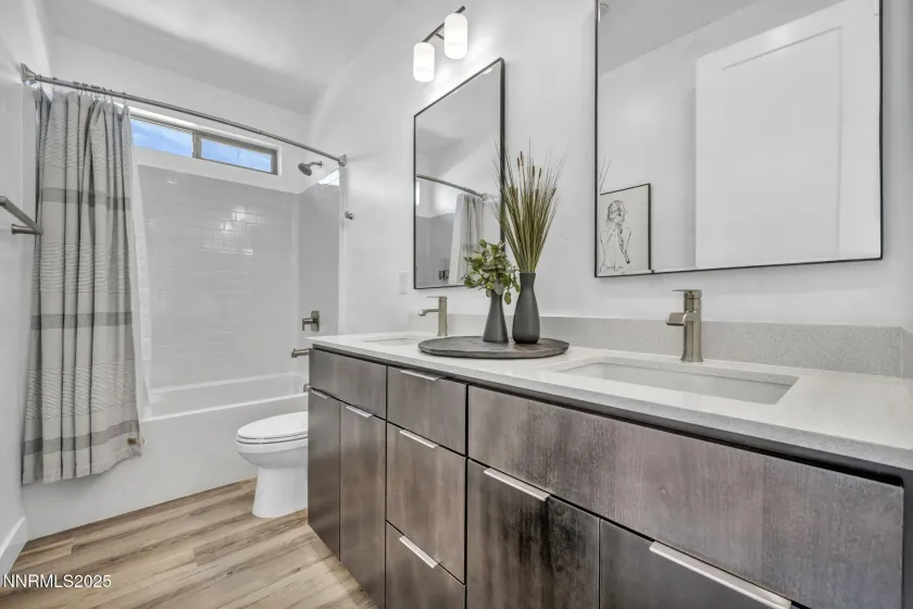 5448 Fossilstone, Sparks, Nevada 89436, 4 Bedrooms Bedrooms, ,3 BathroomsBathrooms,Residential,Residential,Fossilstone,250059157