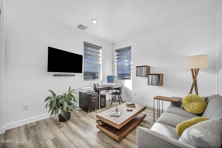 5448 Fossilstone, Sparks, Nevada 89436, 4 Bedrooms Bedrooms, ,3 BathroomsBathrooms,Residential,Residential,Fossilstone,250059157