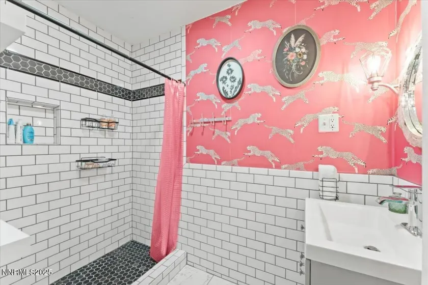 661 Thoma, Reno, Nevada 89502, 2 Bedrooms Bedrooms, ,1 BathroomBathrooms,Residential,Residential,Thoma,250051832