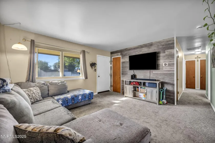 1780 Greenbrae, Sparks, Nevada 89431, 3 Bedrooms Bedrooms, ,1 BathroomBathrooms,Residential,Residential,Greenbrae,250057375