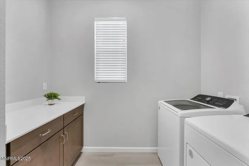 2285 Jagged Peak, Sparks, Nevada 89436, 2 Bedrooms Bedrooms, ,2 BathroomsBathrooms,Residential,Residential,Jagged Peak,250059164