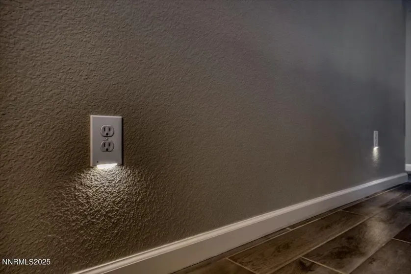 2285 Jagged Peak, Sparks, Nevada 89436, 2 Bedrooms Bedrooms, ,2 BathroomsBathrooms,Residential,Residential,Jagged Peak,250059164