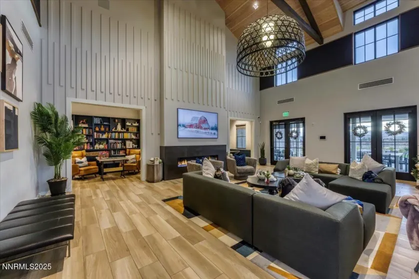 2285 Jagged Peak, Sparks, Nevada 89436, 2 Bedrooms Bedrooms, ,2 BathroomsBathrooms,Residential,Residential,Jagged Peak,250059164