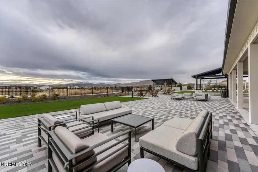 2285 Jagged Peak, Sparks, Nevada 89436, 2 Bedrooms Bedrooms, ,2 BathroomsBathrooms,Residential,Residential,Jagged Peak,250059164