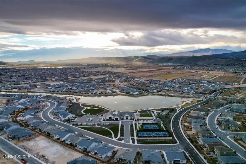 2285 Jagged Peak, Sparks, Nevada 89436, 2 Bedrooms Bedrooms, ,2 BathroomsBathrooms,Residential,Residential,Jagged Peak,250059164