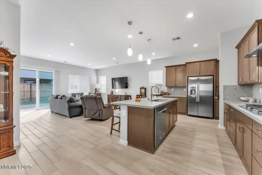 2285 Jagged Peak, Sparks, Nevada 89436, 2 Bedrooms Bedrooms, ,2 BathroomsBathrooms,Residential,Residential,Jagged Peak,250059164