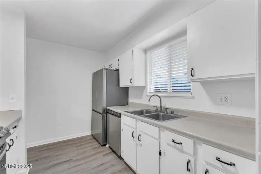 745 Akard, Reno, Nevada 89503, 3 Bedrooms Bedrooms, ,2 BathroomsBathrooms,Residential,Residential,Akard,250059165