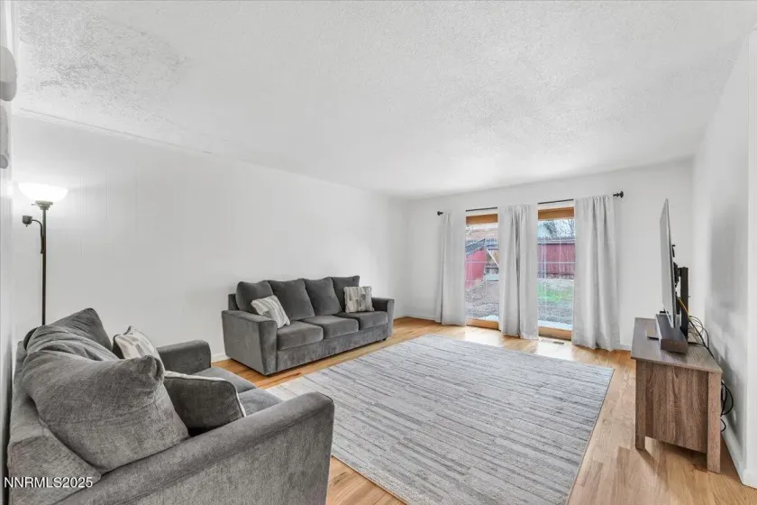 745 Akard, Reno, Nevada 89503, 3 Bedrooms Bedrooms, ,2 BathroomsBathrooms,Residential,Residential,Akard,250059165