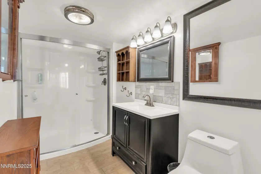 4 Glasner, Yerington, Nevada 89447, 3 Bedrooms Bedrooms, ,2 BathroomsBathrooms,Residential,Residential,Glasner,250059167