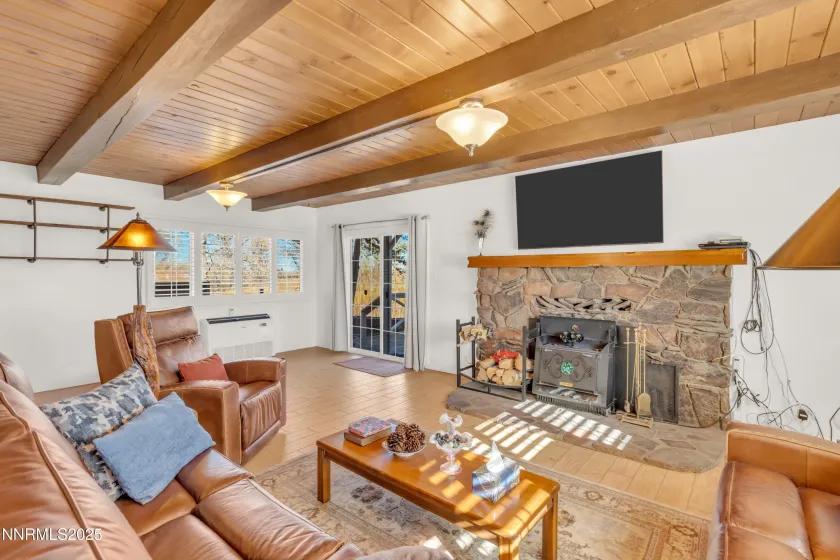 4 Glasner, Yerington, Nevada 89447, 3 Bedrooms Bedrooms, ,2 BathroomsBathrooms,Residential,Residential,Glasner,250059167