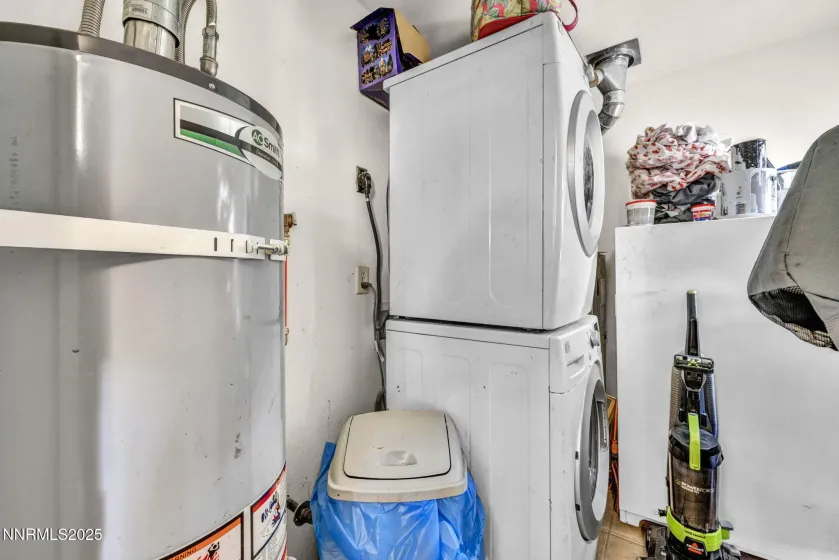 687 Douglas, Fallon, Nevada 89406, 3 Bedrooms Bedrooms, ,2 BathroomsBathrooms,Residential,Residential,Douglas,250059168