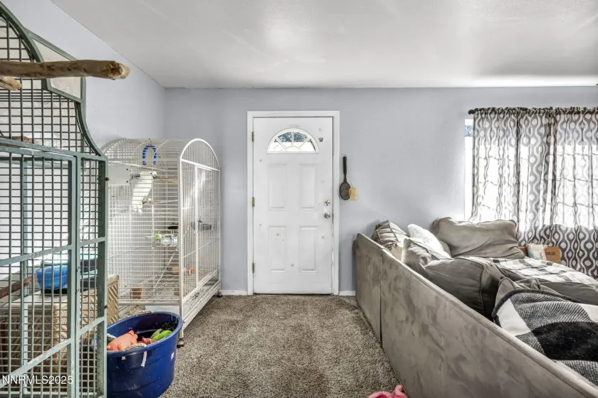 687 Douglas, Fallon, Nevada 89406, 3 Bedrooms Bedrooms, ,2 BathroomsBathrooms,Residential,Residential,Douglas,250059168