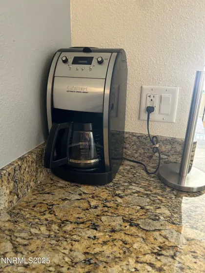 450 Arlington, Reno, Nevada 89503, 1 Bedroom Bedrooms, ,1 BathroomBathrooms,Residential Lease,Manufactured,Arlington,250059170