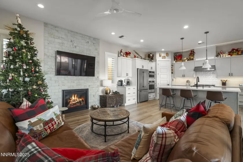 13500 Waterton, Reno, Nevada 89521, 2 Bedrooms Bedrooms, ,2 BathroomsBathrooms,Residential,Residential,Waterton,250059171