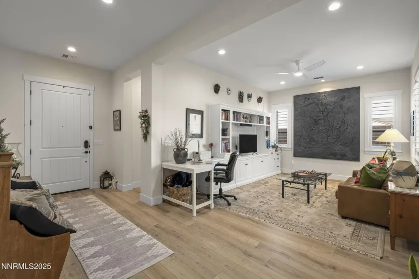 13500 Waterton, Reno, Nevada 89521, 2 Bedrooms Bedrooms, ,2 BathroomsBathrooms,Residential,Residential,Waterton,250059171