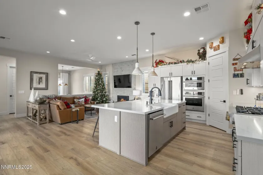 13500 Waterton, Reno, Nevada 89521, 2 Bedrooms Bedrooms, ,2 BathroomsBathrooms,Residential,Residential,Waterton,250059171