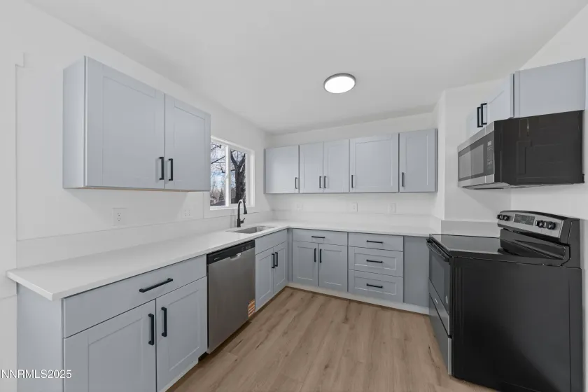 1620 Harold, Reno, Nevada 89503, 4 Bedrooms Bedrooms, ,2 BathroomsBathrooms,Residential,Residential,Harold,250059173