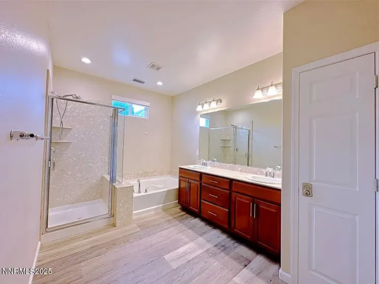 2180 Alamo Square, Reno, Nevada 89509, 3 Bedrooms Bedrooms, ,3 BathroomsBathrooms,Residential,Residential,Alamo Square,250059176