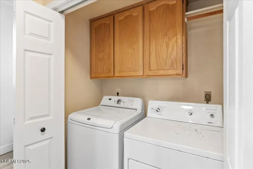 7301 Florentine, Sparks, Nevada 89436, 3 Bedrooms Bedrooms, ,3 BathroomsBathrooms,Residential,Residential,Florentine,250059178