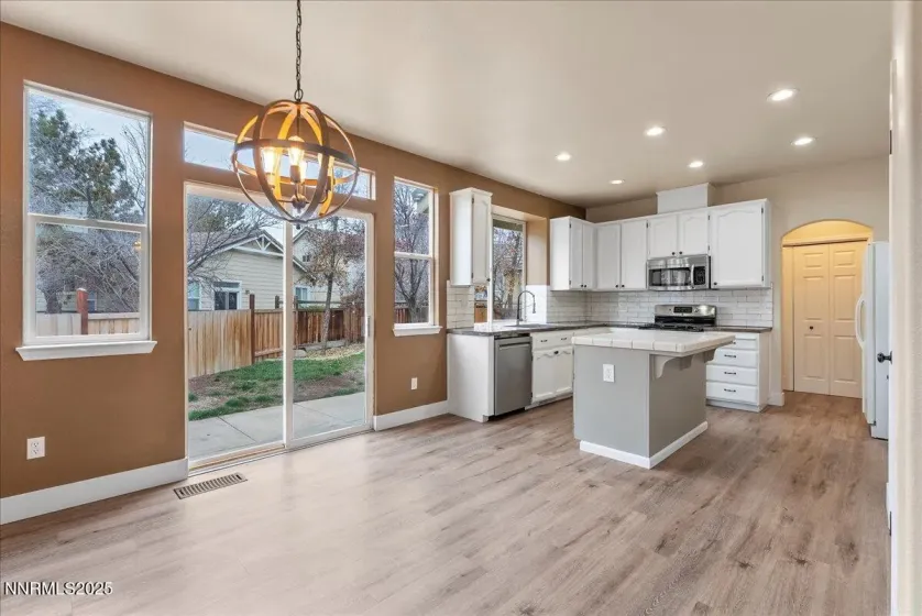 7301 Florentine, Sparks, Nevada 89436, 3 Bedrooms Bedrooms, ,3 BathroomsBathrooms,Residential,Residential,Florentine,250059178