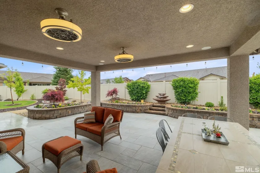 9625 Jessica, Reno, Nevada 89521, 3 Bedrooms Bedrooms, ,4 BathroomsBathrooms,Residential,Residential,Jessica,250006358