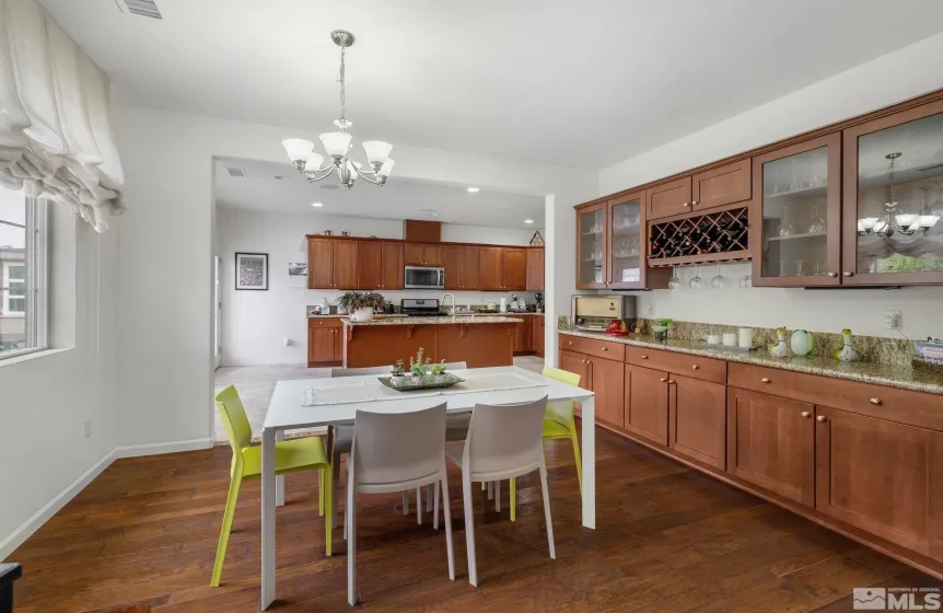 9625 Jessica, Reno, Nevada 89521, 3 Bedrooms Bedrooms, ,4 BathroomsBathrooms,Residential,Residential,Jessica,250006358