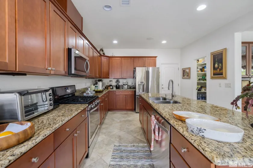 9625 Jessica, Reno, Nevada 89521, 3 Bedrooms Bedrooms, ,4 BathroomsBathrooms,Residential,Residential,Jessica,250006358