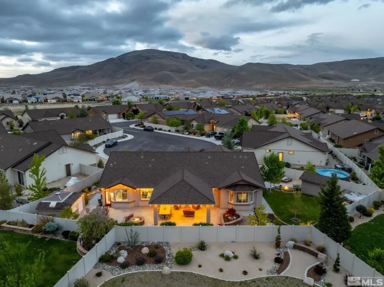 9625 Jessica, Reno, Nevada 89521, 3 Bedrooms Bedrooms, ,4 BathroomsBathrooms,Residential,Residential,Jessica,250006358