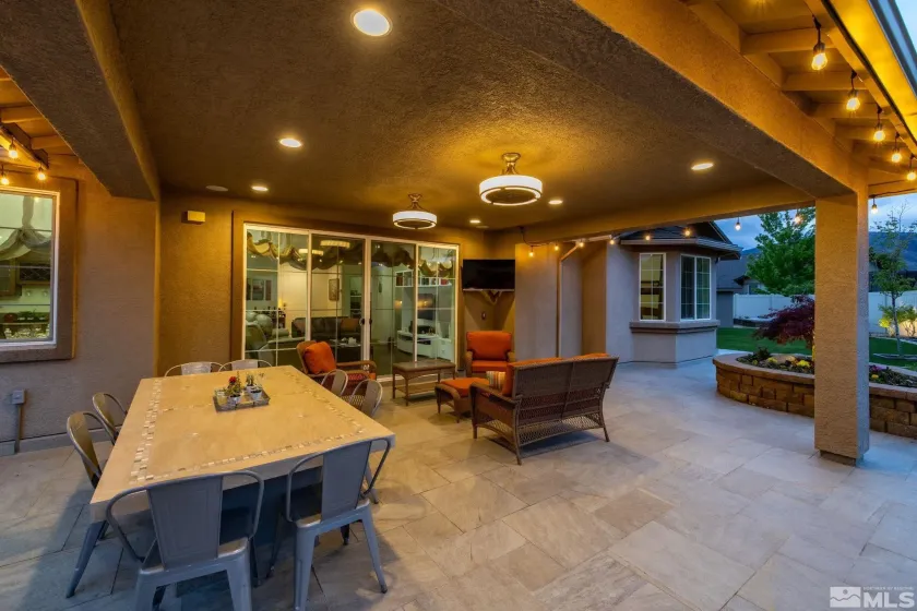 9625 Jessica, Reno, Nevada 89521, 3 Bedrooms Bedrooms, ,4 BathroomsBathrooms,Residential,Residential,Jessica,250006358