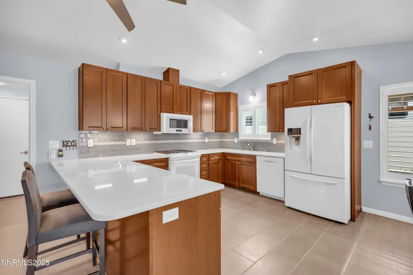 1370 White Bluffs, Fernley, Nevada 89408, 3 Bedrooms Bedrooms, ,2 BathroomsBathrooms,Residential,Residential,White Bluffs,250059179