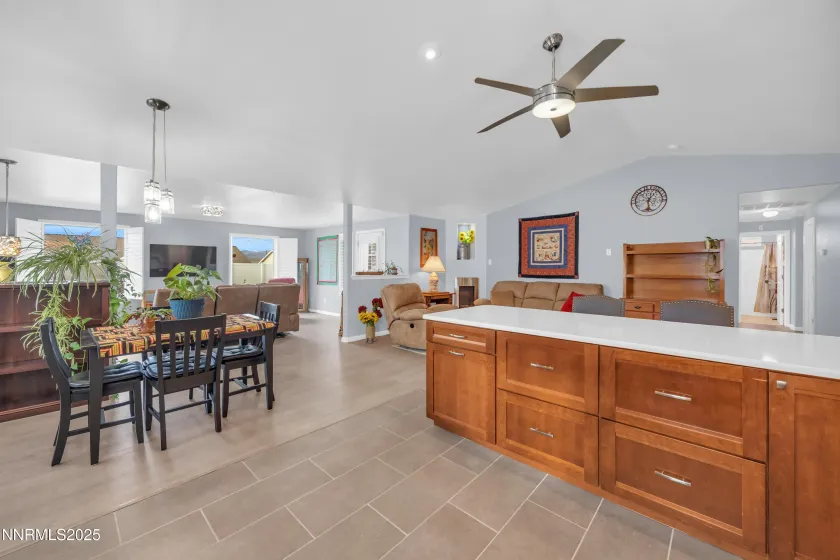 1370 White Bluffs, Fernley, Nevada 89408, 3 Bedrooms Bedrooms, ,2 BathroomsBathrooms,Residential,Residential,White Bluffs,250059179