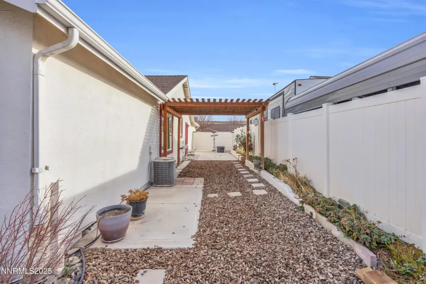 1370 White Bluffs, Fernley, Nevada 89408, 3 Bedrooms Bedrooms, ,2 BathroomsBathrooms,Residential,Residential,White Bluffs,250059179