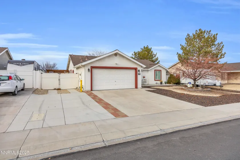 1370 White Bluffs, Fernley, Nevada 89408, 3 Bedrooms Bedrooms, ,2 BathroomsBathrooms,Residential,Residential,White Bluffs,250059179